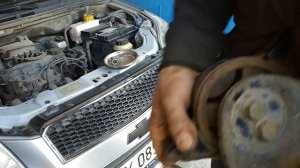 замена правой подушки  CHEVROLET AVEO 1,5