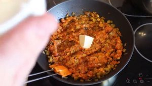 Солянка сборная мясная. Варим суп на курином бульоне.