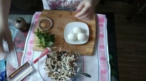 Влог/готовлю беспроигрышный салат из кальмаров/вкусно всем...