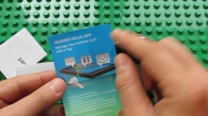 Unboxing HUAWEI E8377S-153 CarFi 4G LTE Car Wifi Router Mobile Control