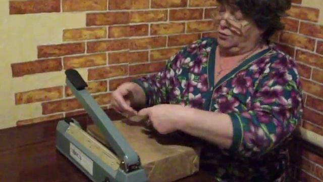 Делаем кульки для саженцев своими руками.
