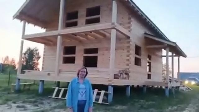 Отзыв о строительстве дома из профилированного бруса в 1.5 этажа с балконом и верандой смотреть онлайн