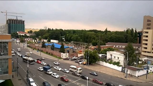 Ул.Северная / ул.Красная г.Краснодар, вид с ТРЦ 