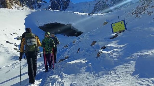 ⛰️Ледник "Дельфин"?в горах на высоте 3400 метров н.у.м.??❤️ смотреть онлайн