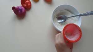 Как сделать АНТИСТРЕСС своими руками из муки и крахмала!