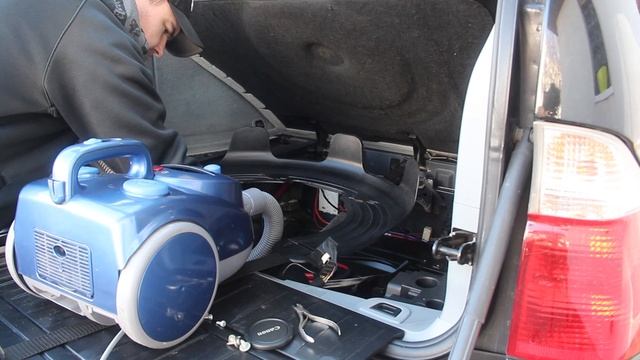 Что за блок модуль такой в BMW X5 E53? Все блоки и модули в багажнике BMW X5 смотреть онлайн