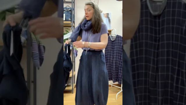 Ralston Denim Blue Pinstripe Jacket & Balloon Culottes, Two Danes Top, Mansted Stripe Knit смотреть онлайн