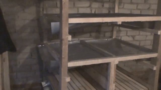 Клетка для кроликов.Кролиководство в гараже смотреть онлайн