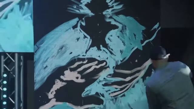 Speed Painter "Revel" paints something incredible upside down! смотреть онлайн