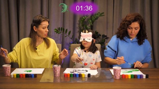 КТО ЛУЧШЕ НАРИСУЕТ ПРЕДМЕТ ЧЕЛЛЕНДЖ! Рисуем с закрытыми глазами, одной рукой или зубами!
