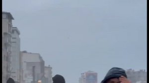 Землетрясение в Турции: шокирующие кадры падающих домов...