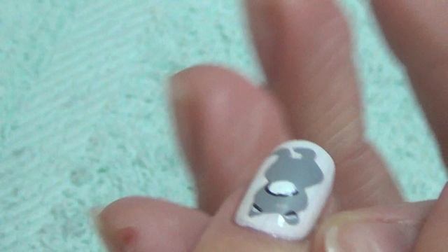 маникюр с мишкой :-) смотреть онлайн
