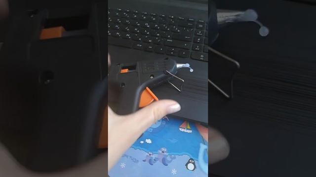 обзор КЛЕЕВОЙ ПИСТОЛЕТ TUNDRA BASIC, 20 ВТ, 220 В , 7 ММ из сулпак смотреть онлайн