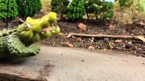 Мультики про машинки. Пикап с прицепом застрял на холме.