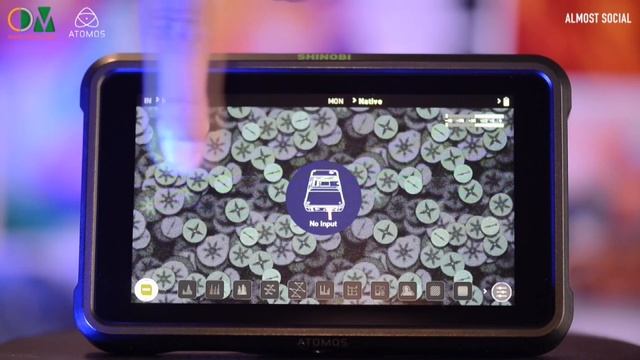 Atomos Shinobi Unboxing смотреть онлайн