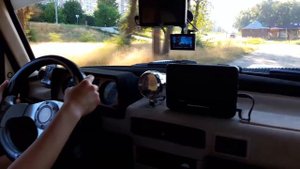 ЛЮБИМАЯ УЧИТСЯ ВОДИТЬ МАШИНУ