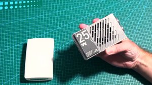 Портативный светодиодный светильник ZHIYUN CINEPEER CM25