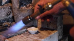 Как подготовить ТИГЕЛЬ к работе. Как покрыть тигель бурой.