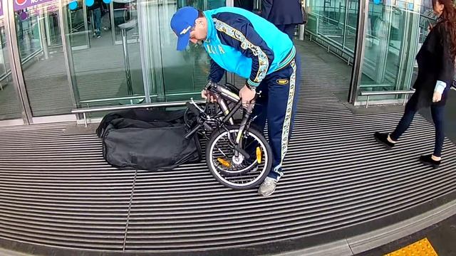 Путешествие по Европе на Украинском складном велосипеде VNV GoodWay смотреть онлайн