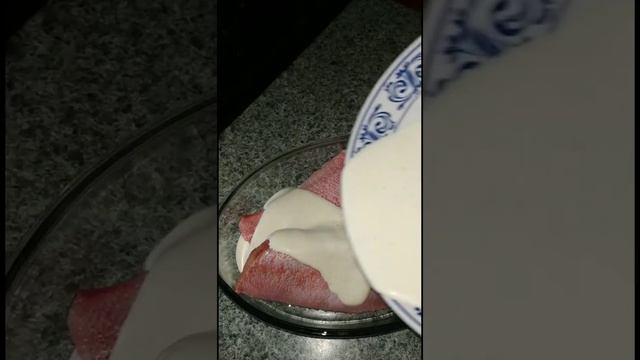 Рецепт.Морской окунь в сметанной заливке