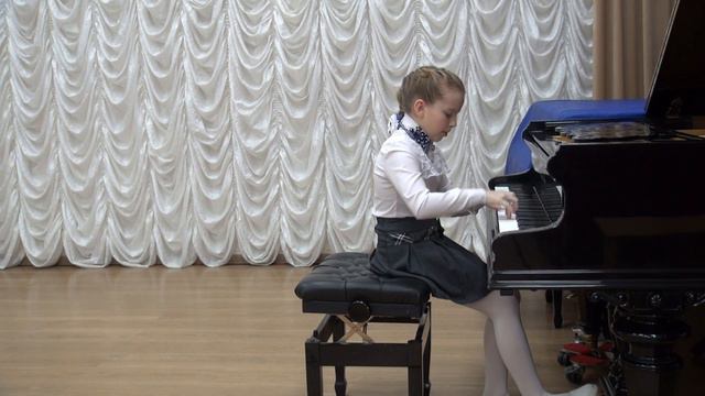 Колесникова Алина  И.Цильхер  "У гномов" ДМШ Барабинского района