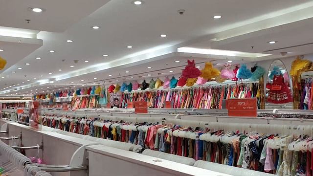 The Legend New Saravana Stores | All Shopping Floors & Food Court Walkaround in HD смотреть онлайн