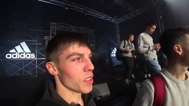 ПРЕЗЕНТАЦИЯ НОВОГО МЯЧА "TELSTAR" ,МЕССИ ВЖИВУЮ. смотреть онлайн