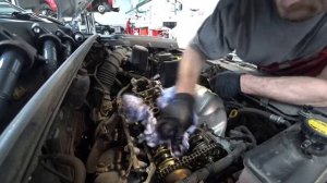Мотор 2AZ-FE. RAV-4. Camry. Замена прокладки клапанной крышки.