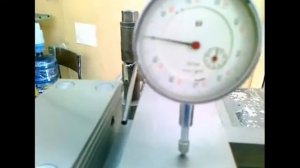 Как выставить ось шпинделя фрезерного станка строго перпендикулярно столу.