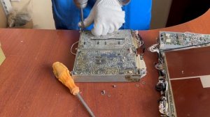 В разборе Радиостанция Р-159. Какие в ней ЦЕННЫЕ детали?