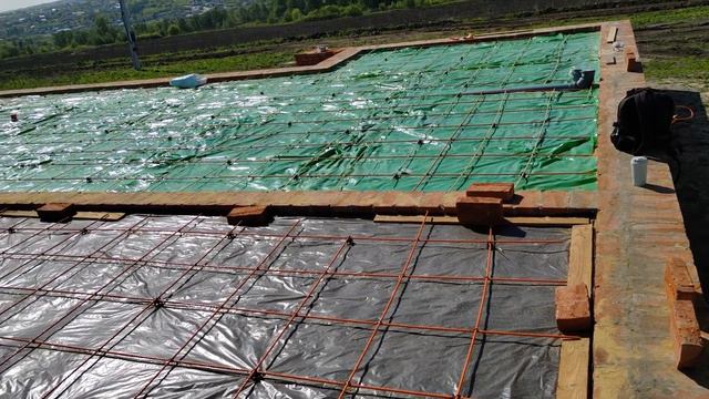 Заливаем стяжку пола в Годовщину Свадьбы. VLOG 18.05.23 смотреть онлайн