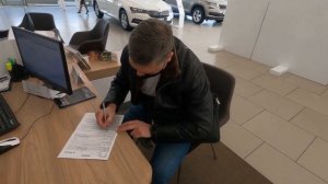 Skoda Kodiaq разлетелось заднее стекло. Обращаемся к дилеру Шкода по гарантии (Кодиак замена стекла