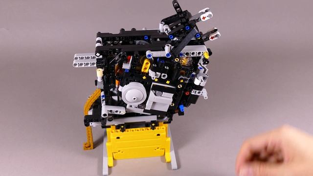 LEGO Technic  42130 - BMW M 1000 RR 1:5 Ultimate Motorbike Review grohl666 bmwm1000rr legoreview