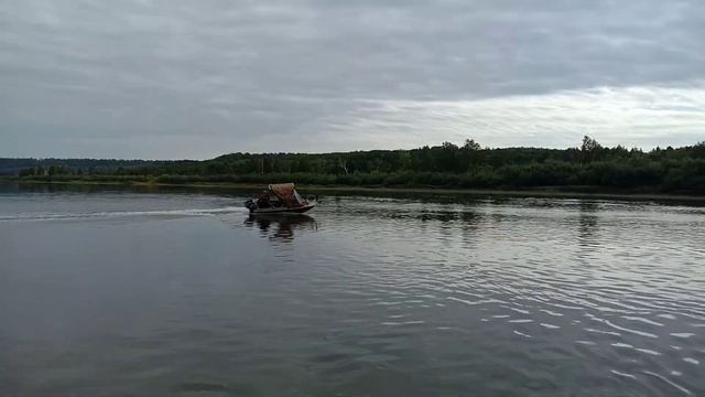 На Автоботе под тентом смотреть онлайн