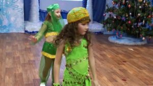 Новый год. Утренник в детском саду. Восточный танец2