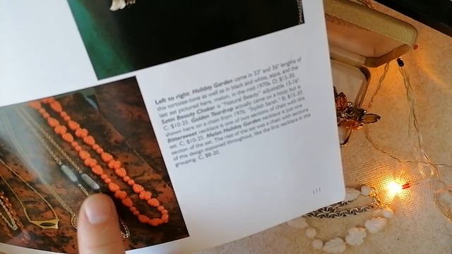 73. Распаковка винтажного лота. Белые украшения с эмалью. смотреть онлайн