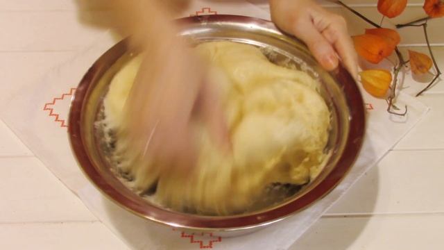 Сдобный пирог с сахаром и корицей Просто  и вкусно!