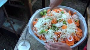 Рецепт салата из зеленых помидор на зиму