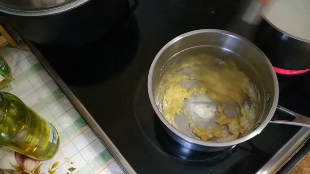 Рецепт классического соуса бешамель.