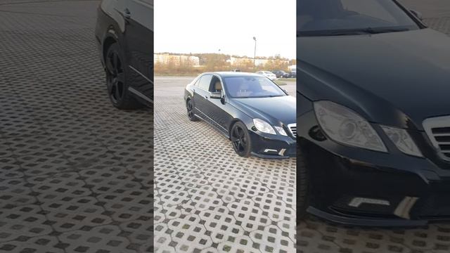 Mercedes Benz E350 W212 Black смотреть онлайн