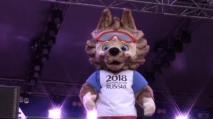 Талисман ЧМ-2018 мягкий волк Забивака фестиваль болельщиков fifa