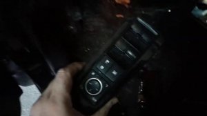 Снять обшивку и ручку двери lexus rx