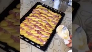 Необычный Рецепт - куриные ГОЛЕНИ С КАРТОШКОЙ по-французски