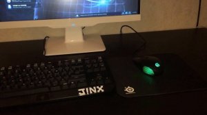 Как сделать своими руками держатель провода мыши. Просто и аккуратно.