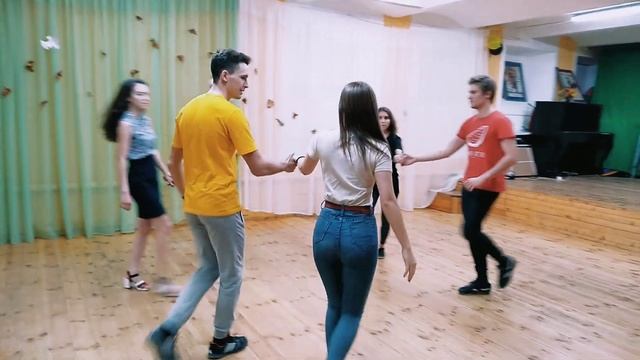 Ролл-ин и выпад из променада смотреть онлайн