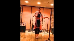 Бузова поет без фонограммы Привыкаю