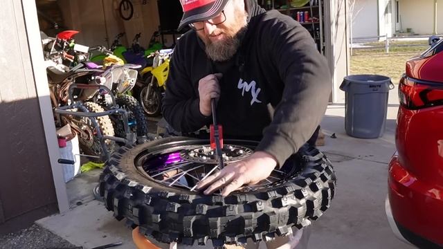 1993 CR250R Super Evo (Pure Evo-L) Broke To Built ep.4 смотреть онлайн