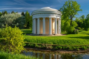 Храм Дружбы – знаковый павильон Павловского парка – вскоре закроется на реставрацию.