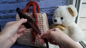 Украшение для сумки из трикотажной пряжи