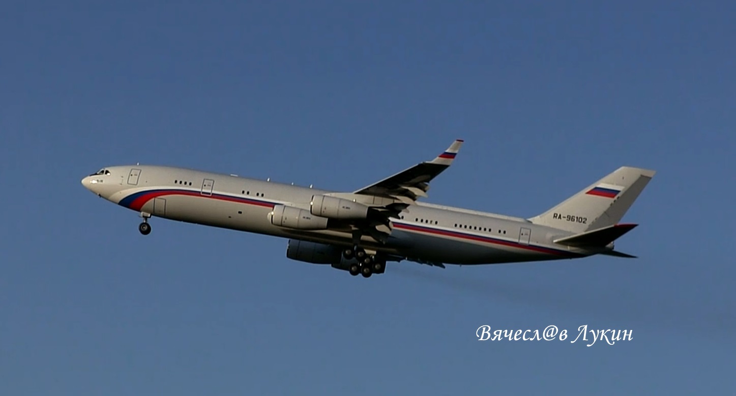 Ил-96-400VVIP После взлёта имитация отказа двигателя, проход на трёх движках, и конвейер по заданию смотреть онлайн